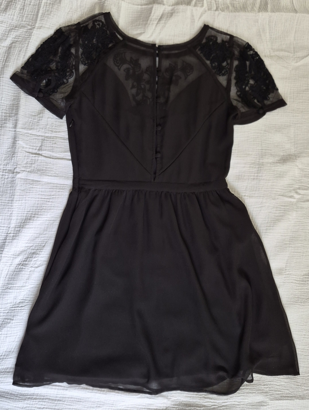 Kimchi Blue "Emma" Crepe Lace Dress, Size 8, Black, LBD - Picture 4 of 14